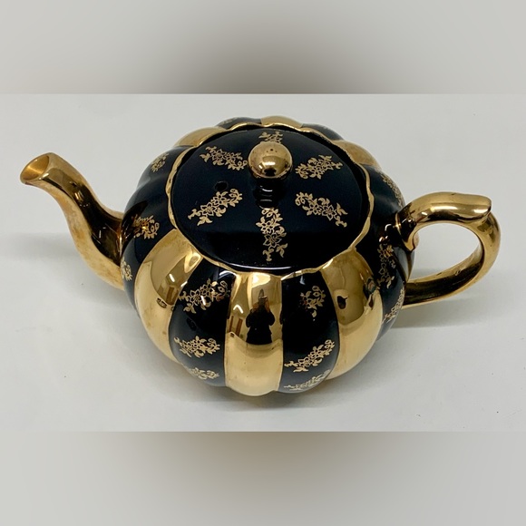 Mid Century Vintage Black Gold Trim GIBSON STAFFORDSHIRE England Teapot - Picture 5 of 16